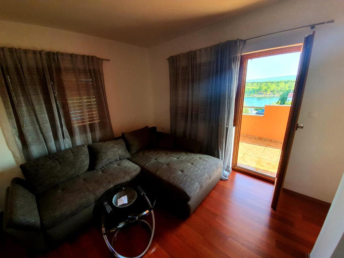 Apartmani Desnica Kruševo Εξωτερικό φωτογραφία