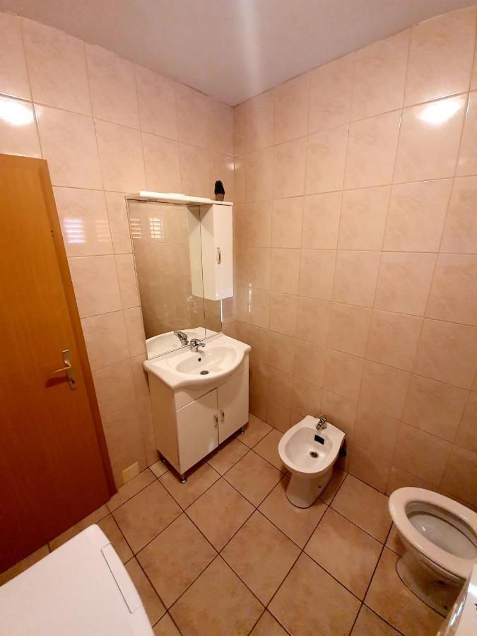 Apartmani Desnica Kruševo Εξωτερικό φωτογραφία