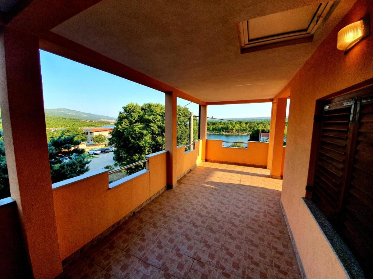 Apartmani Desnica Kruševo Εξωτερικό φωτογραφία