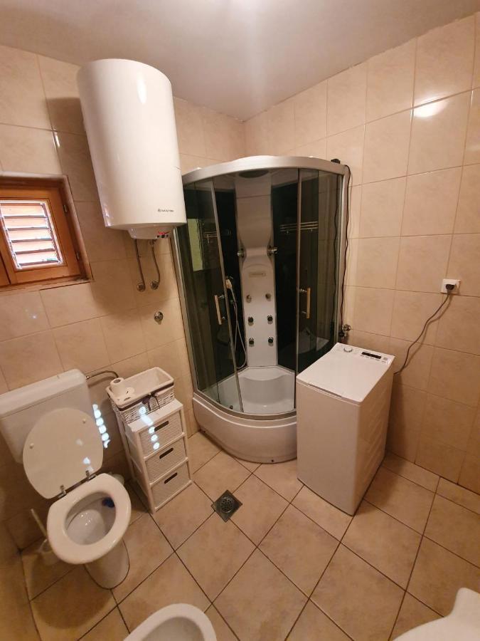 Apartmani Desnica Kruševo Εξωτερικό φωτογραφία