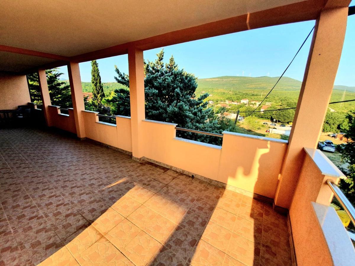 Apartmani Desnica Kruševo Εξωτερικό φωτογραφία